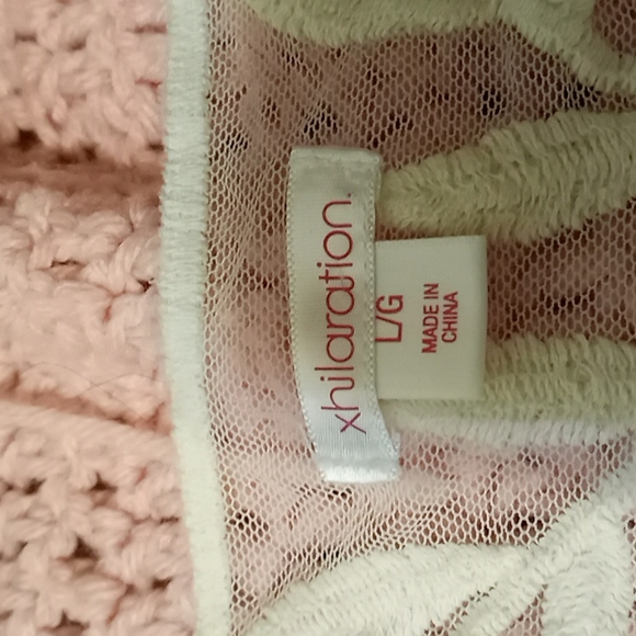 XHILARATION Lace Sheer Floral Tee - Picture 3 of 4